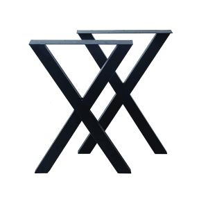 Pattes de table noires en forme de X